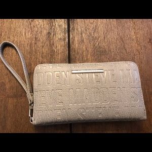 Steve Madden wallet